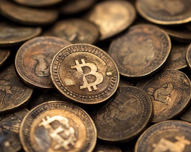 Биткоин рухнул до $80 000, на рынке царит ужас