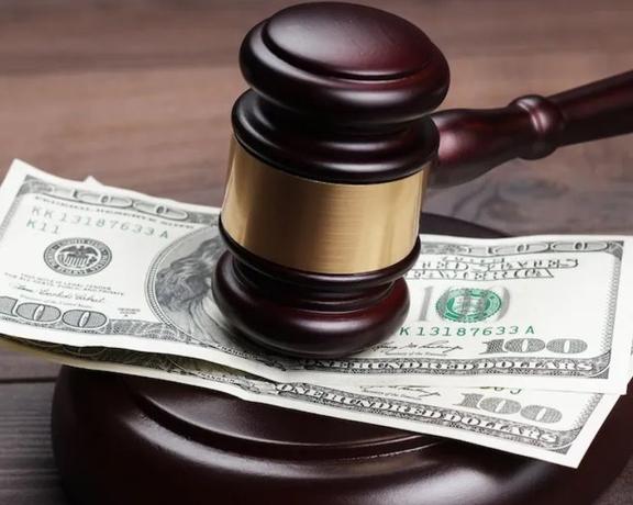 Каждый день мужчину штрафуют на $10 000 за отказ отдать биткоины