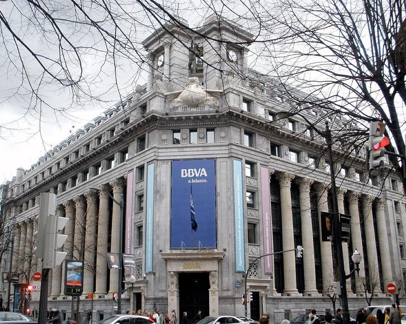 Банк BBVA открывает двери для биткоина и эфира